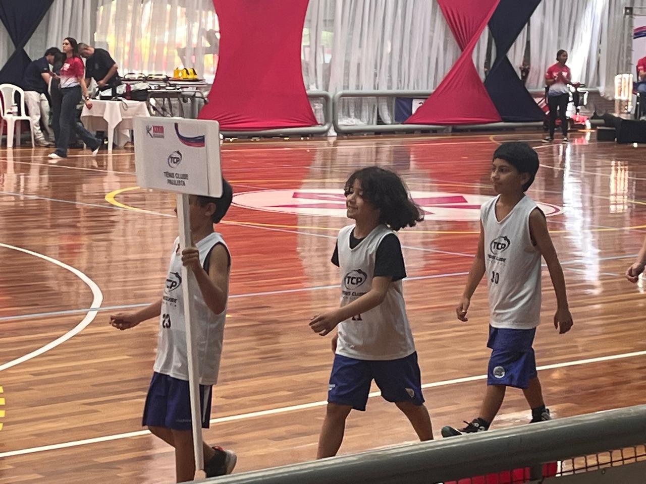 Escola de Basquete - Escola de Basquete no Festiva de Escolas de Esportes do Clube Paineiras